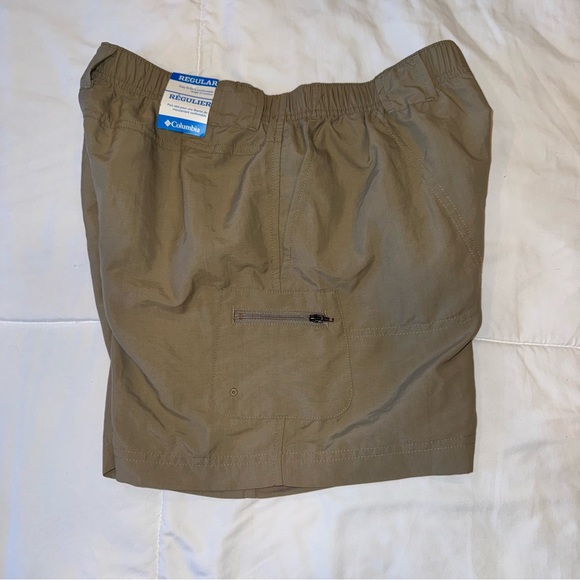 NWT - Columbia Women's Sandy River Cargo Shorts in Tusk - Picture 13 of 16